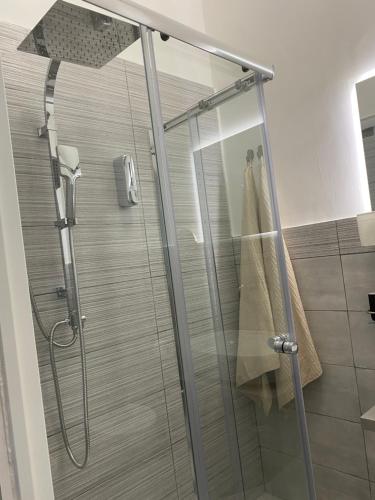 Ένα μπάνιο στο Golden Mile B&B
