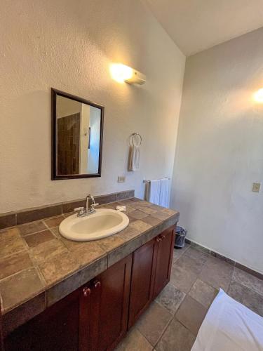 Un baño de Hostal las Quintas