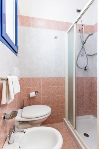 Un baño de Hotel Baltic Riccione-Fronte Mare