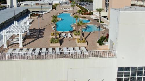 Coast is Clear at Laketown Wharf #1225 by Nautical Properties photo 44