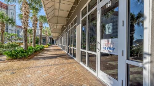 Coast is Clear at Laketown Wharf #1225 by Nautical Properties photo 37
