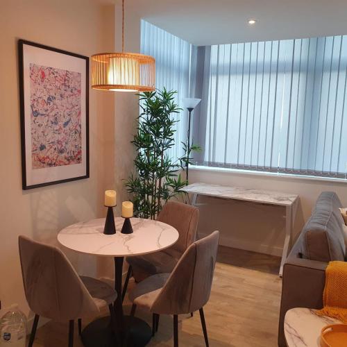 Lovely 1 Bed Apartment - Old Trafford photo 13
