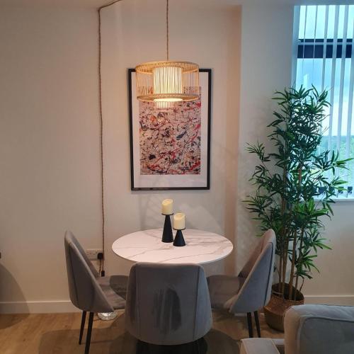 Lovely 1 Bed Apartment - Old Trafford photo 12