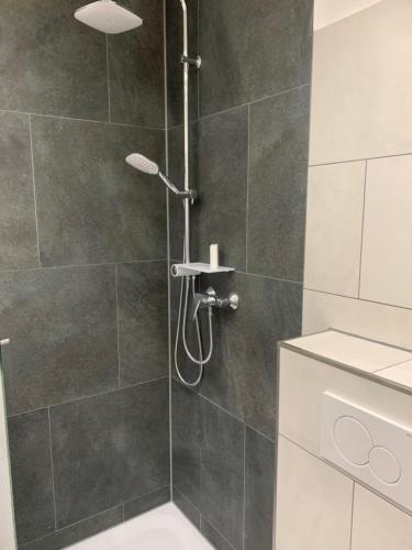 Ένα μπάνιο στο KM Apparts Wesel 4