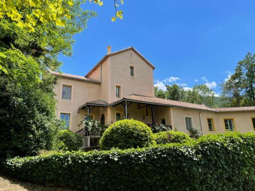 Villa Aulan, Luxe et Repos au Château des Gipières