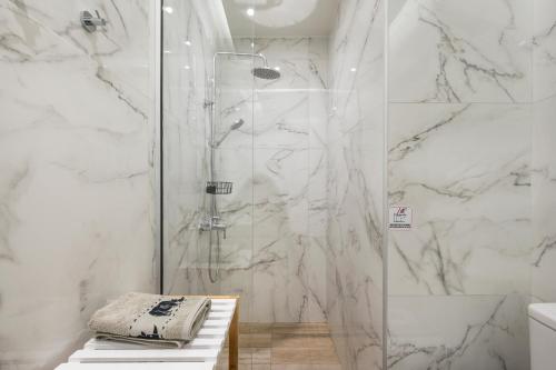 Luxury Pearl, steps to the beach