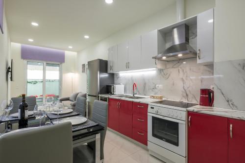 Luxury Pearl, steps to the beach