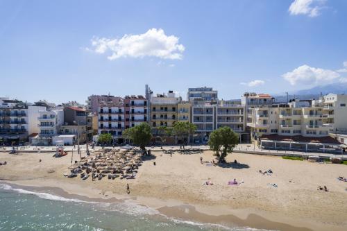 Luxury Pearl, steps to the beach