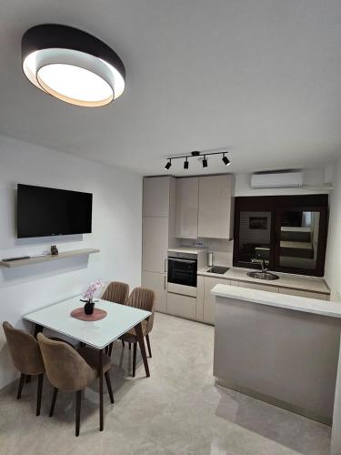 Una cocina o cocineta en Kristina lux apartment