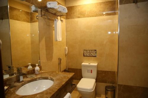 Koupelna v ubytování Smith Hotel Baku