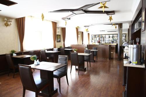 Restaurace v ubytování Smith Hotel Baku