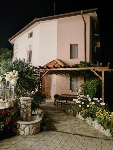 Fotografie z fotogalerie ubytování Zenith Guest House v destinaci Sozopol
