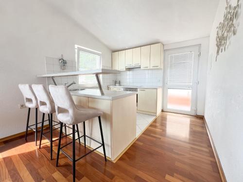 Fotografie z fotogalerie ubytování Apartments Larus v destinaci Baška Voda