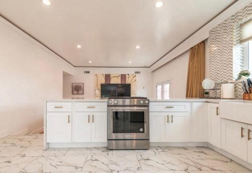 Gallery image of Contemporary Private Room 7 in Los Angeles