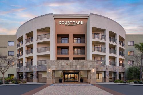 Courtyard San Diego Central Image