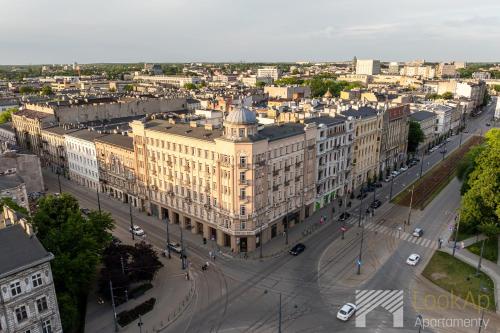 an aerial view of a city with a building at Polonia Residence Panorama by LookAp Klimatyzacja in Łódź