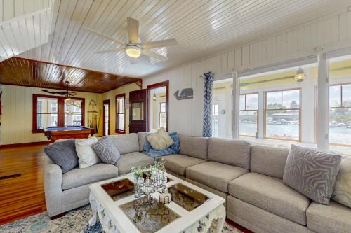 Zona de estar de Waterside Beach House