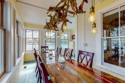 Zona de estar de Waterside Beach House