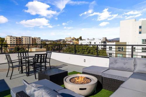 Rooftop 3B 3BA House Near Dodger Stadium and DTLA photo 11