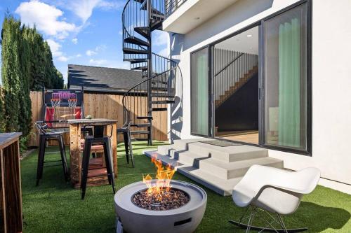Rooftop 3B 3BA House Near Dodger Stadium and DTLA photo 18