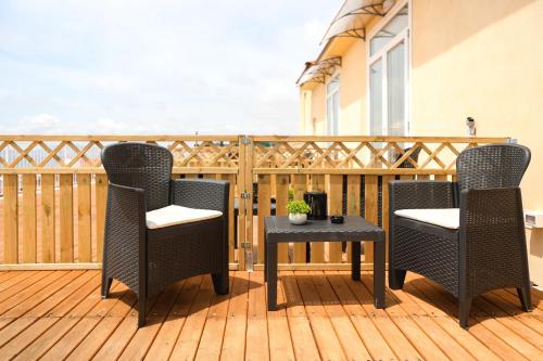 Balkoni atau teres di Charme Room&Relax