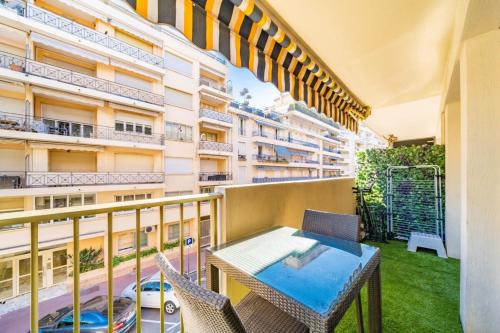 Sublime studio in the center of Cannes