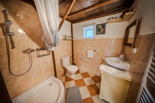 Koupelna v ubytování VillaFilippa