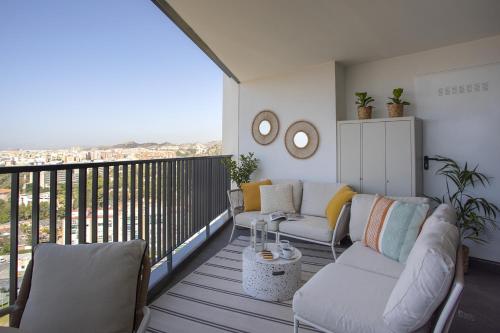 -MalagaSunApts-UrbanSKy Crazy Views