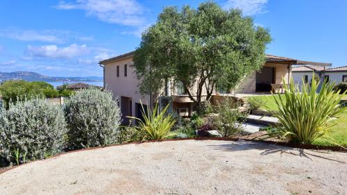 Villa Seabel - le standing avec piscine et vue mer