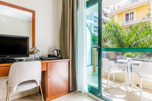 Uma varanda ou terraço em Hotel Torremar - Mares