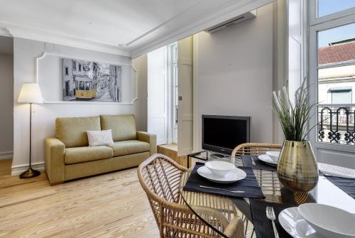 Lisbon beautiful 2 bedroom apartment with views in Rua Augusta Lisbon
