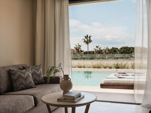 Piscina di Cora Hotel & Spa o nelle vicinanze