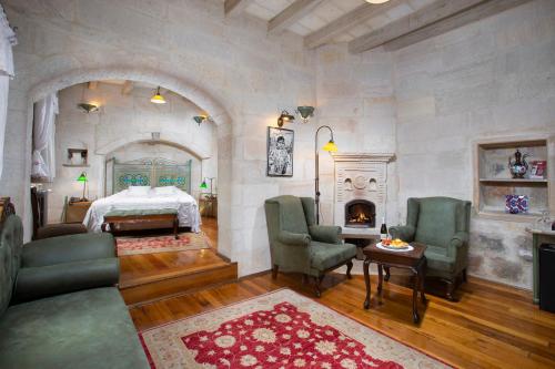 Stone King Suite