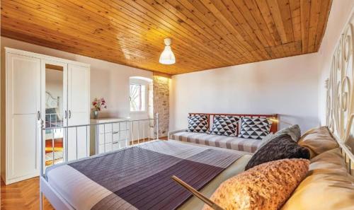 Istrian stone house with heated pool