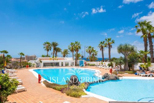 Sea Views and Golf Views Holiday in Amarilla Golf PH3B1