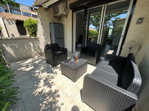 Village naturiste - Port-Vénus - Villa les pieds dans l'eau