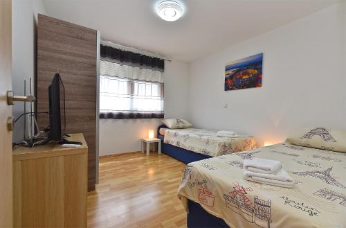 Apartment Dani 2333