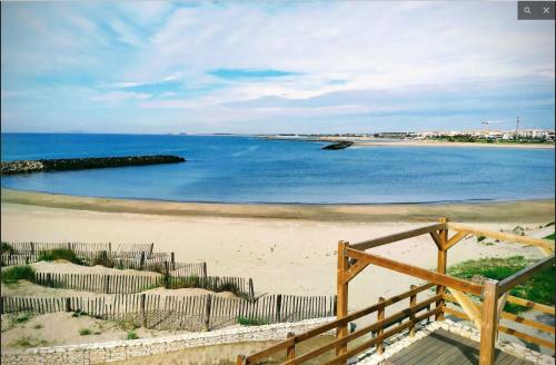Studio climatisé aux plages 1