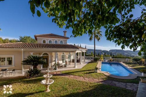 Villa Marcela by Abahana Villas