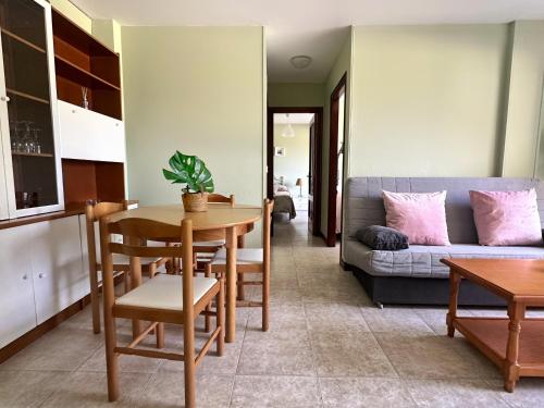 Gallery image of Apartamentos La Arena in Isla