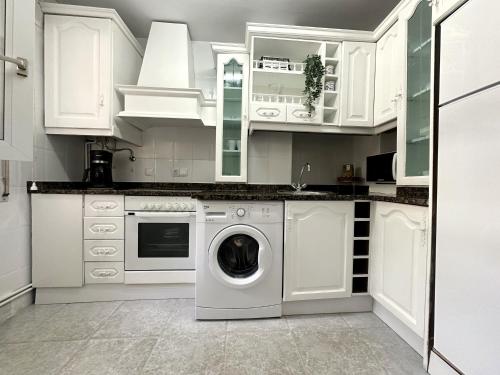 Gallery image of Apartamentos La Arena in Isla