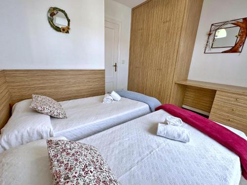 Gallery image of Apartamentos La Arena in Isla