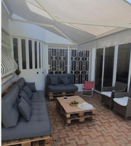 Ein Sitzbereich in der Unterkunft Villa SAMO Rabat prived pool