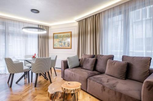 SOFapart Stylish & Fancy Place with 1 BDR