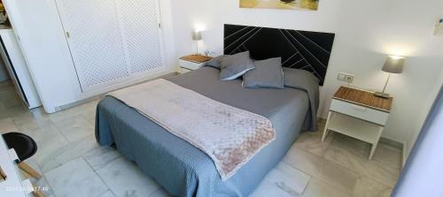 Apartamento en Puerto Marina G204