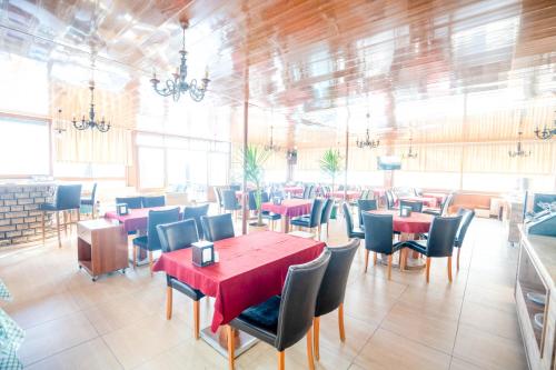 Imagen de la galería de Kutlugun Sahil Otel, en Akçay