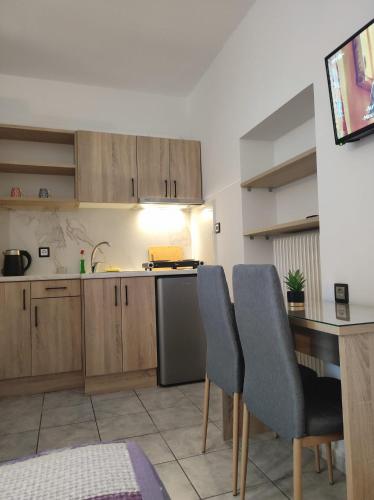 Myrsini Rooms