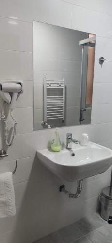 Bilik mandi di CINCO VILLAS