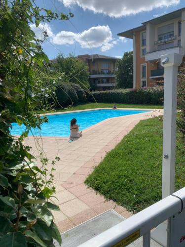 City Rose T2, Climatisation,parking privé, piscine, wifi , tout confort