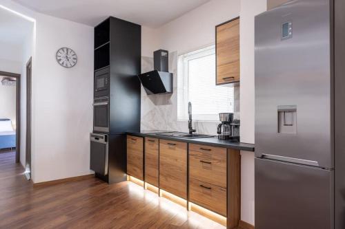 Amelia jacuzzi maisonette Ath Center
